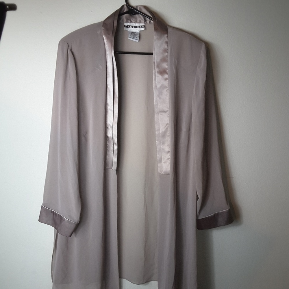 Dana Kay Sheer Cover up / Kimono Size 18W